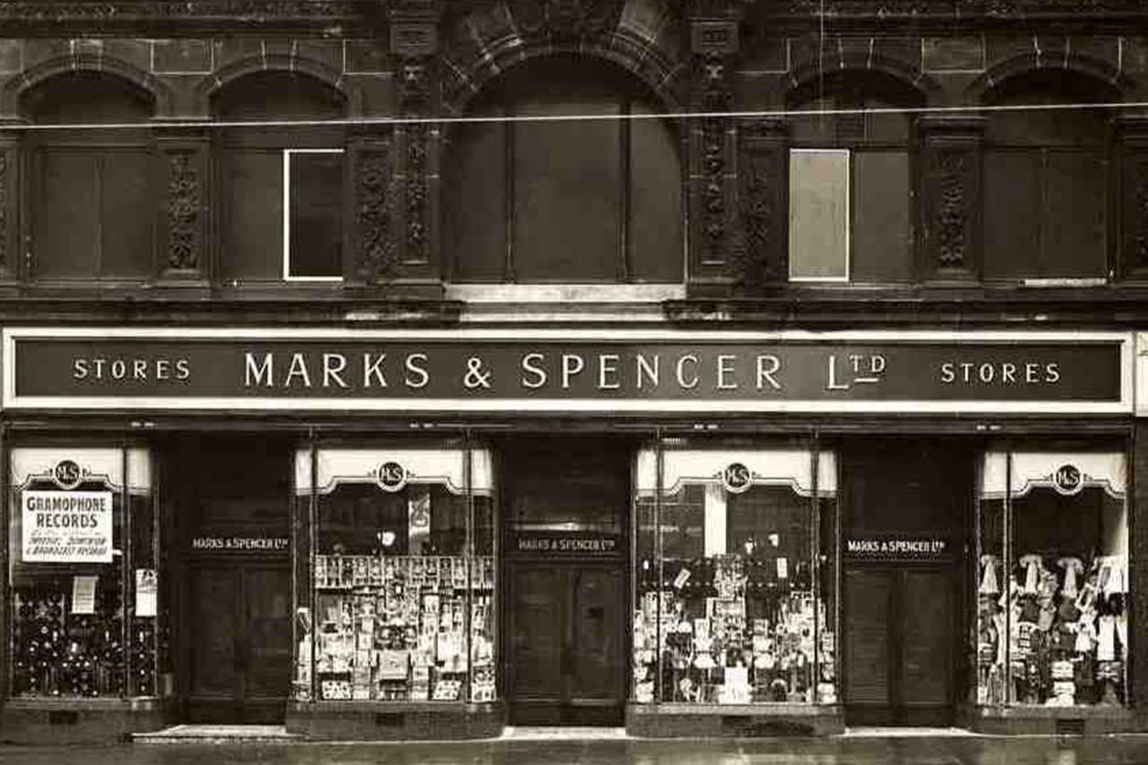 Marks & Spencer turns to US-based lingerie expert to revive its fortunes, Marks & Spencer